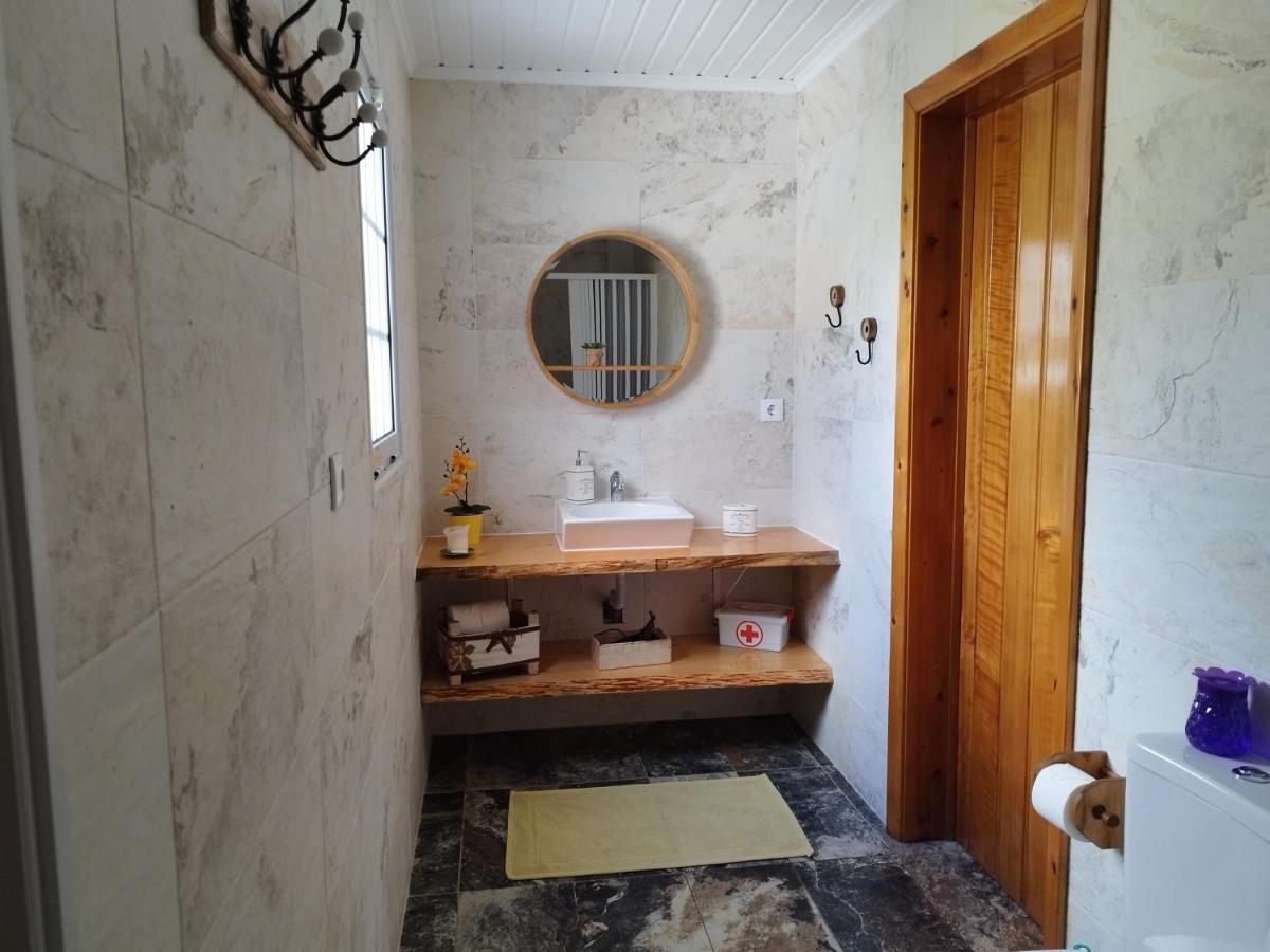 Quinta Dos Sentidos , Rustic Holiday Houses In São Vicente Ferreira Eksteriør bilde